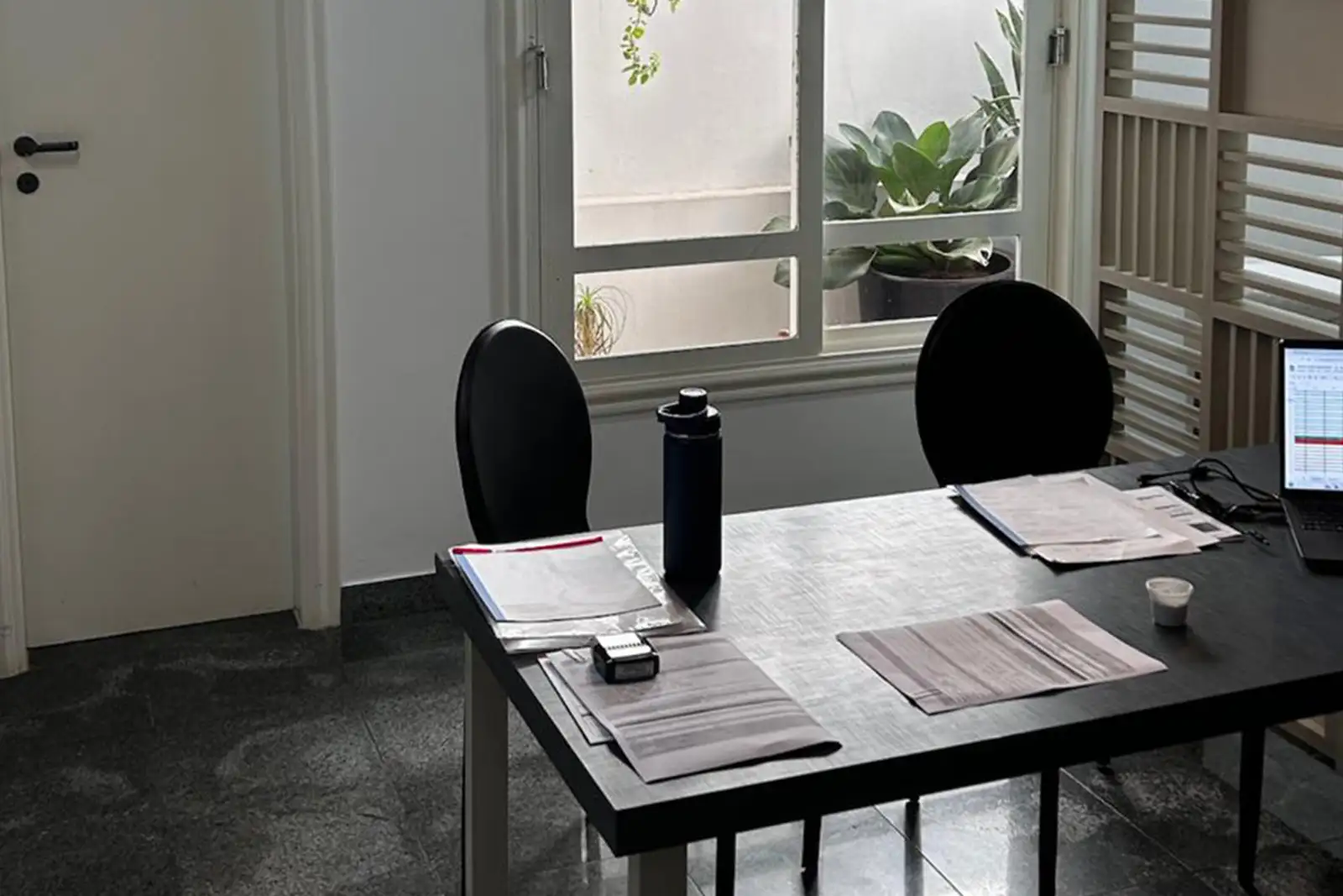 Espaço reservado para atendimento e orientação